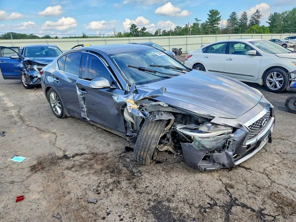 2018 INFINITI Q50
