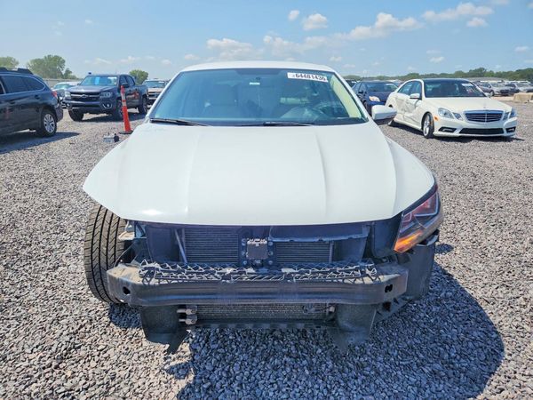 2018 VOLKSWAGEN PASSAT