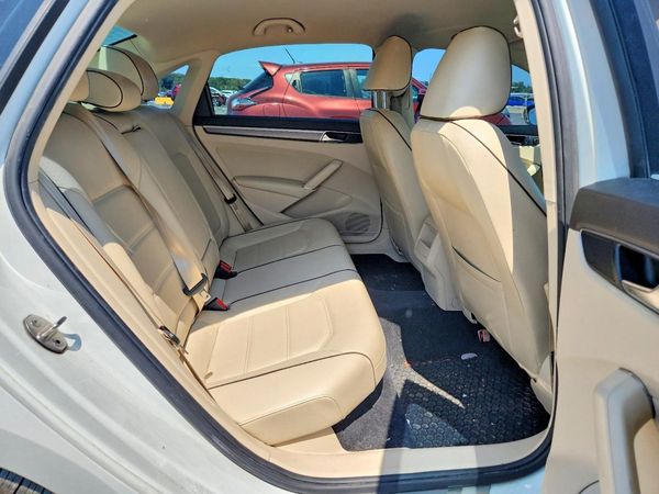 2018 VOLKSWAGEN PASSAT