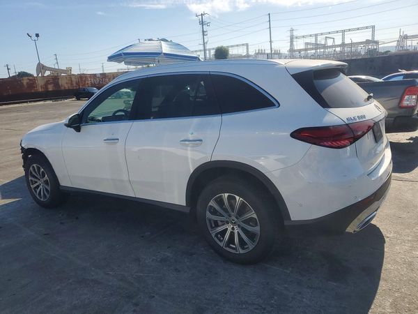 2025 MERCEDES-BENZ GLC