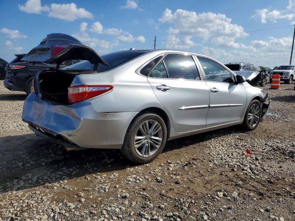 2015 TOYOTA CAMRY