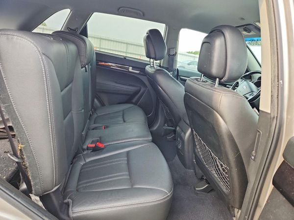 2015 KIA SORENTO GLS