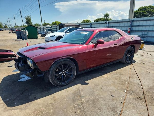 2018 DODGE CHALLENGER SXT