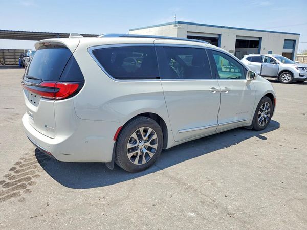 2021 CHRYSLER PACIFICA