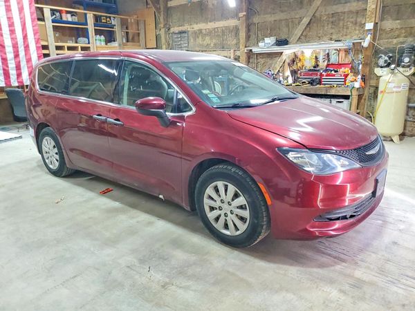 2018 CHRYSLER PACIFICA L