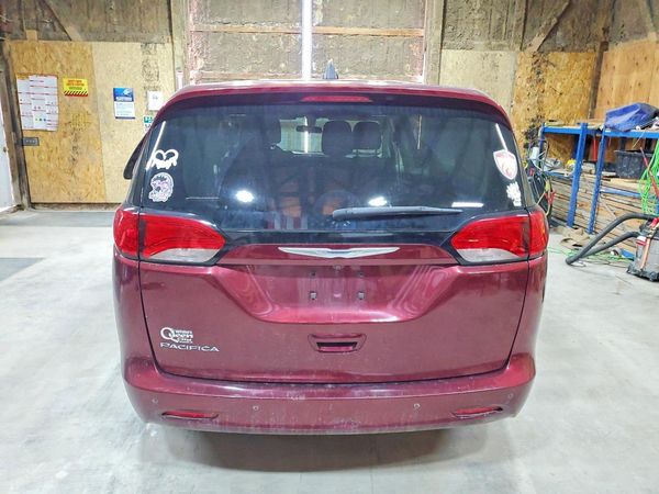 2018 CHRYSLER PACIFICA L