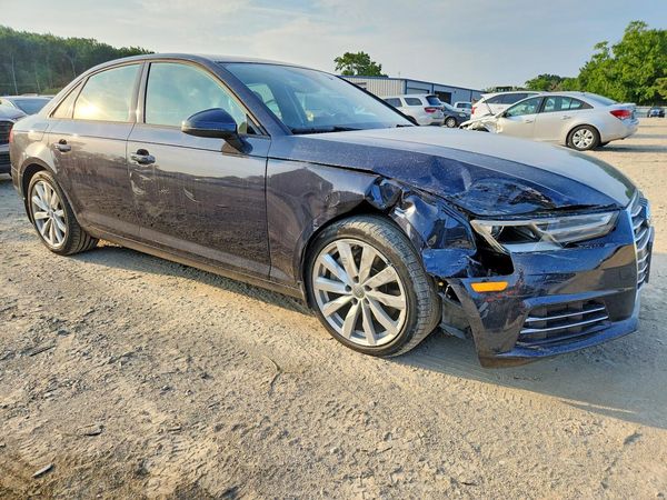 2017 AUDI A4 quattro Premium