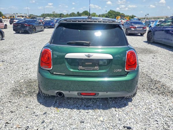 2015 MINI COOPER