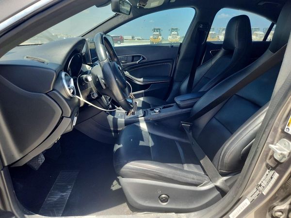 2015 MERCEDES-BENZ CLA