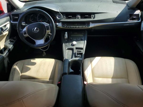 2013 LEXUS CT 200h — CKPT