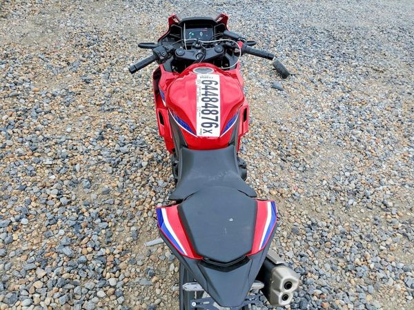 2025 HONDA CBR CYCLE