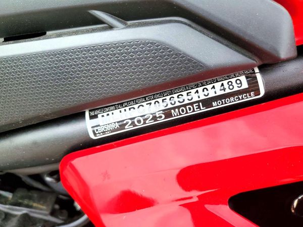 2025 HONDA CBR CYCLE