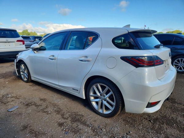 2014 LEXUS CT 200h