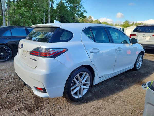 2014 LEXUS CT 200h
