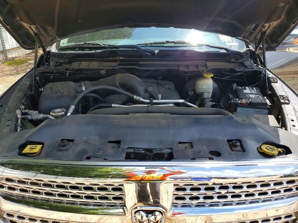 2017 RAM 1500 LARAMIE CREW CAB 4X4
