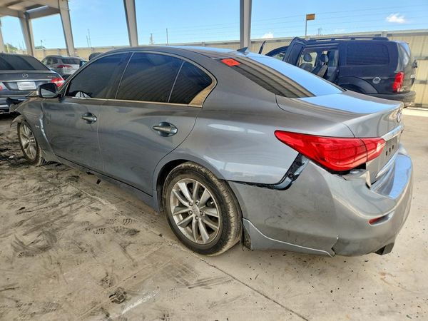 2017 INFINITI Q50