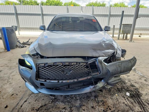 2017 INFINITI Q50
