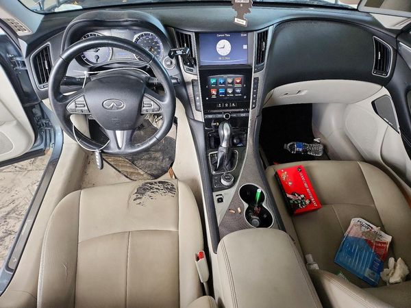 2017 INFINITI Q50