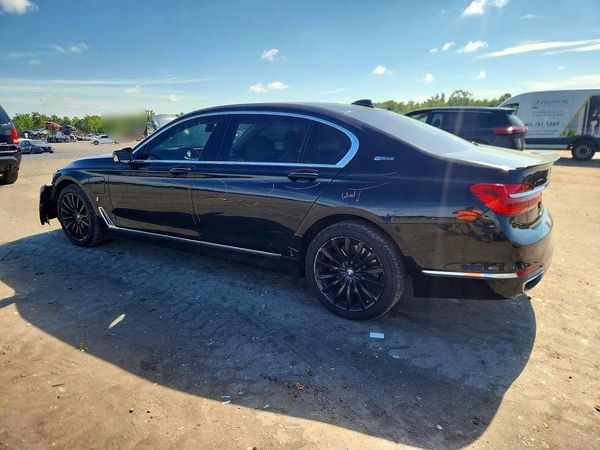 2018 BMW 740