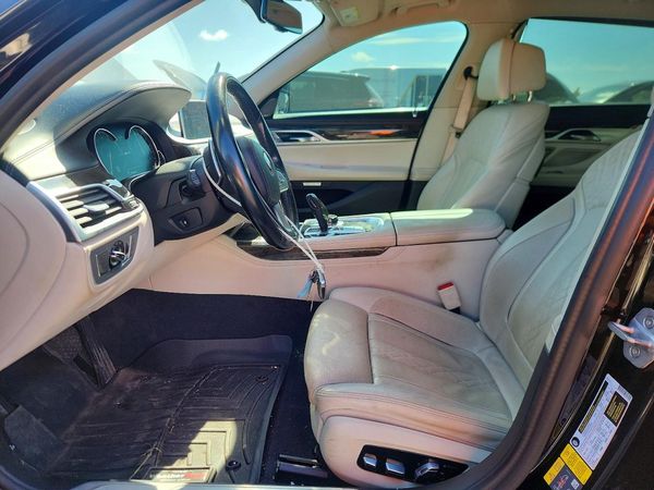2018 BMW 740