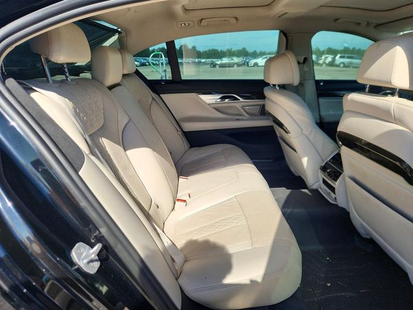 2018 BMW 740