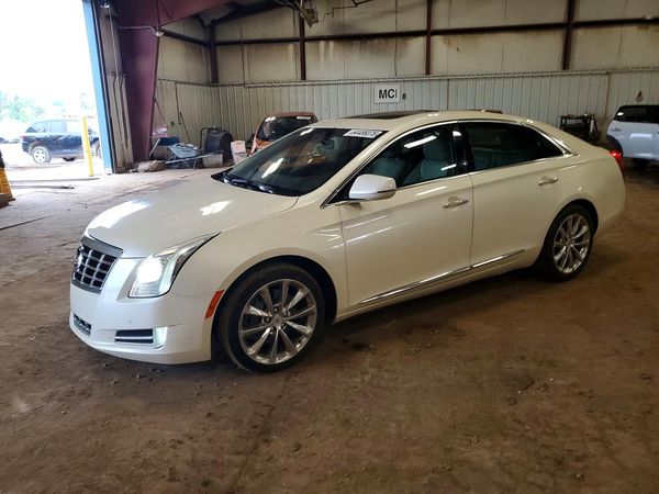 2013 CADILLAC XTS Luxury