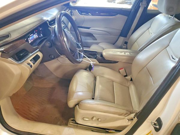 2013 CADILLAC XTS Luxury