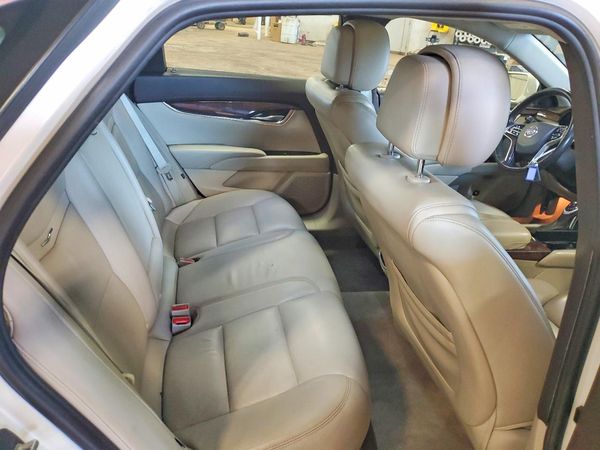 2013 CADILLAC XTS Luxury