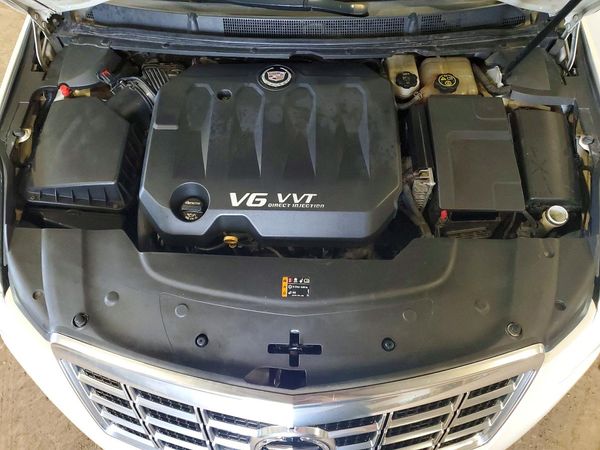 2013 CADILLAC XTS Luxury