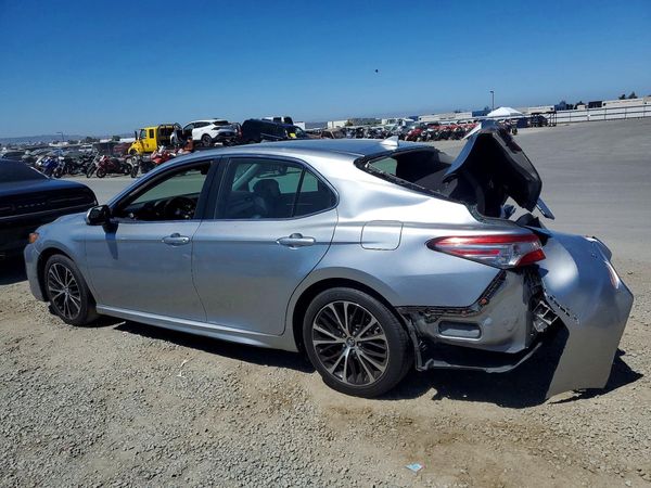 2019 TOYOTA CAMRY
