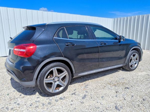 2015 MERCEDES-BENZ GLA GLA250