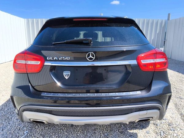 2015 MERCEDES-BENZ GLA GLA250