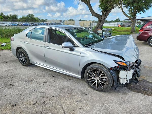 2021 TOYOTA CAMRY