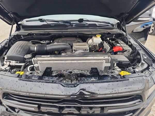 2020 RAM 1500 LARAMIE CREW CAB 4X4