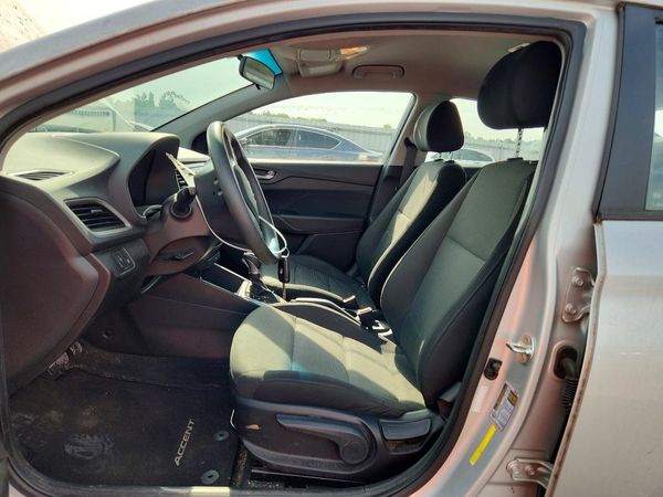 2020 HYUNDAI ACCENT SE and SEL