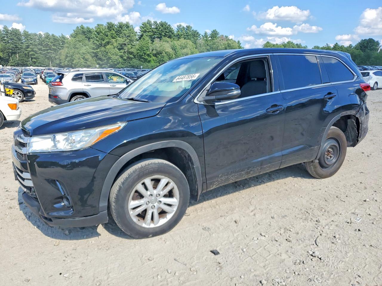 2018 TOYOTA HIGHLANDER LE/LE Plus