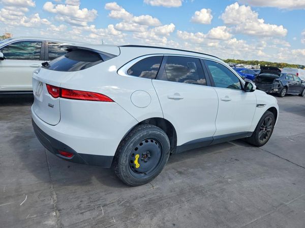 2017 JAGUAR F-PACE Prestige — PSRA