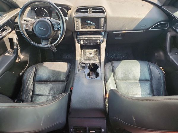 2017 JAGUAR F-PACE Prestige — CKPT