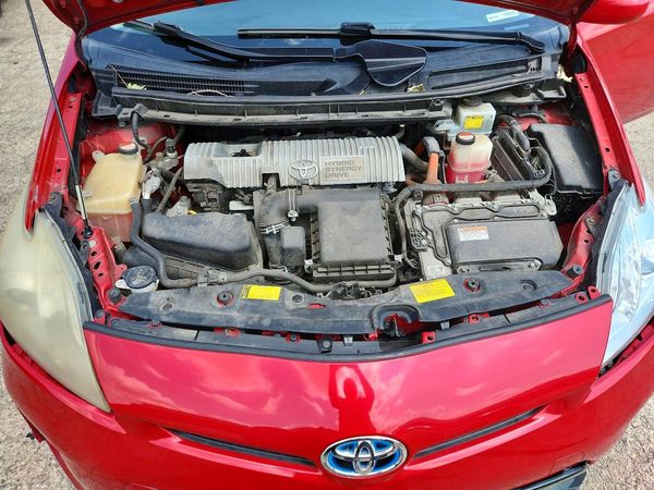 2015 TOYOTA PRIUS