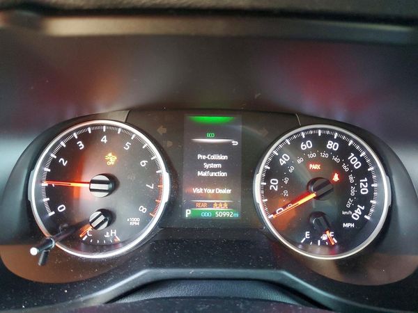 2019 TOYOTA RAV4 LE