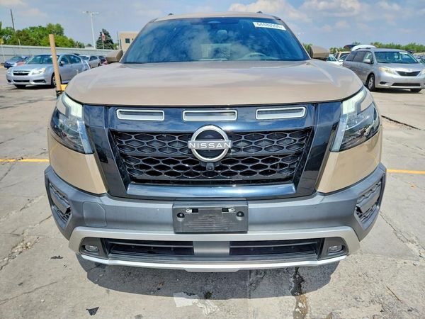 2023 NISSAN PATHFINDER SV