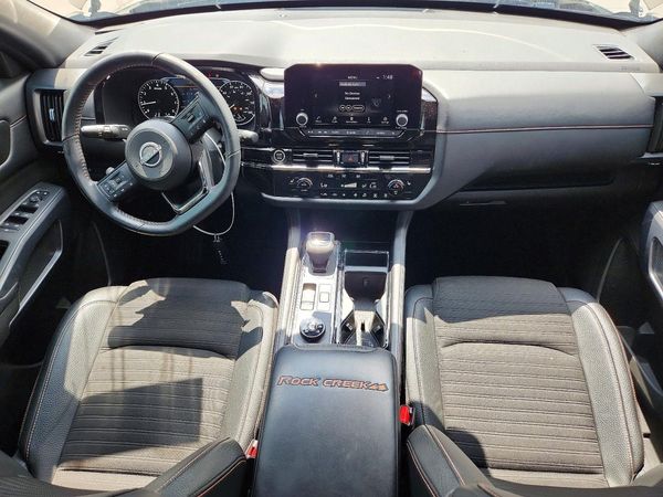 2023 NISSAN PATHFINDER SV