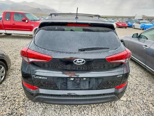 2016 HYUNDAI TUCSON