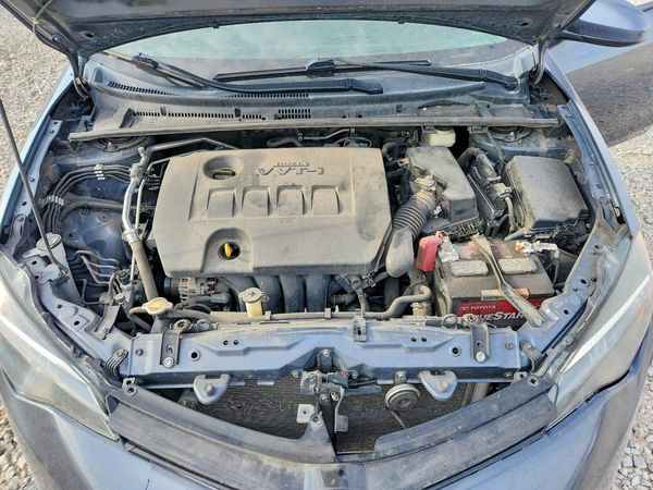 2017 TOYOTA COROLLA