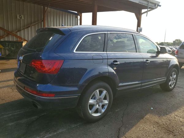 2013 AUDI Q7 Premium Plus