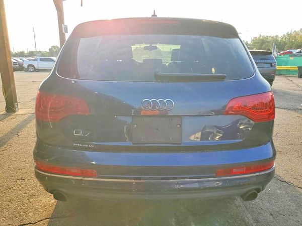 2013 AUDI Q7 Premium Plus