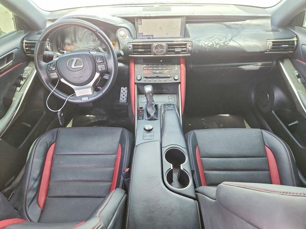 2019 LEXUS IS 300
