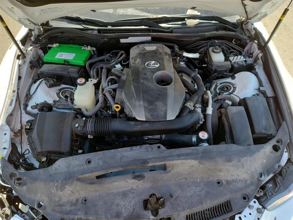 2019 LEXUS IS 300