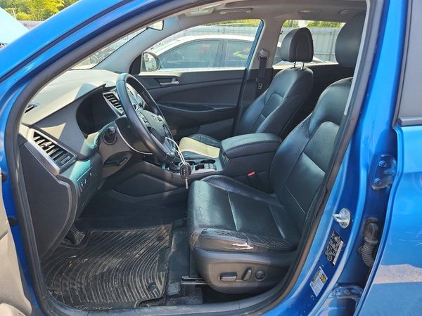 2017 HYUNDAI TUCSON