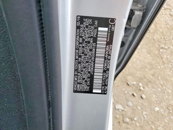 2016 TOYOTA PRIUS